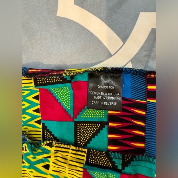 D'Iyanu African Mens Activewear Shorts size 38 4 side Pockets Yellow Geometric - Picture 5 of 8